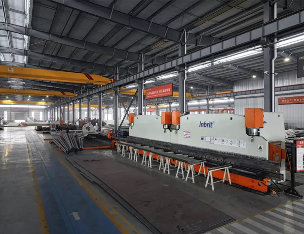 inbritlight daripada pertunjukan kilang