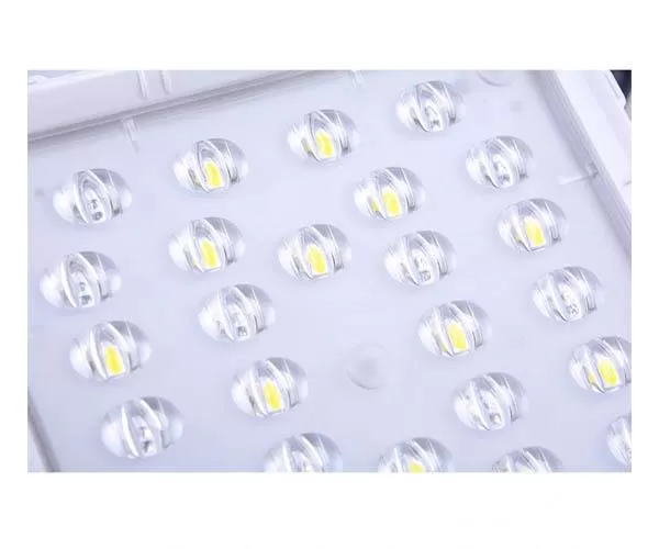 Lampu Jalan Solar TECO All-In-Two